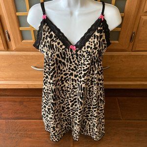 Betseyville Leopard Baby Doll Nighty with Pink Bows  Large